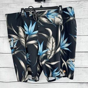 Quicksilver Waterman Collection Board Shorts Swim Trunks Floral Mens 40 Hawaiian